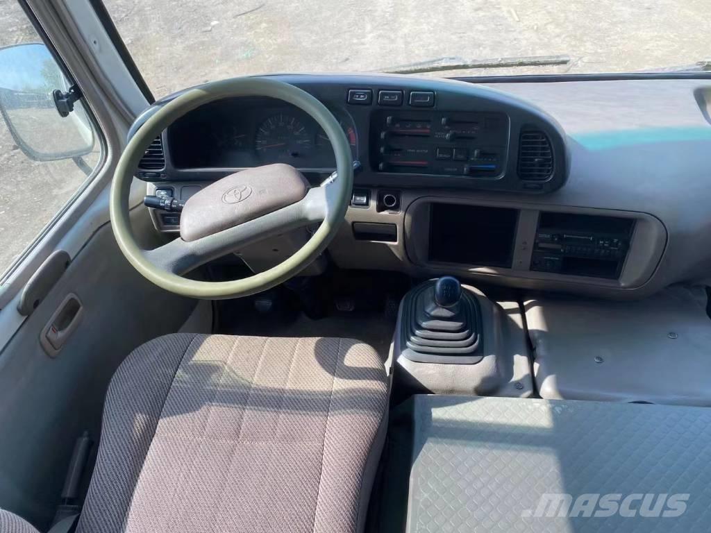 Toyota Coaster Bus Minibussit