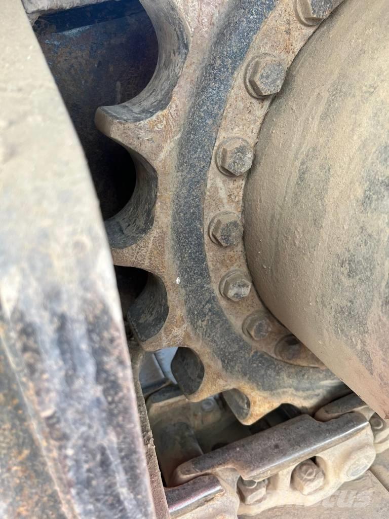 CASE CX 210 D Telakaivukoneet