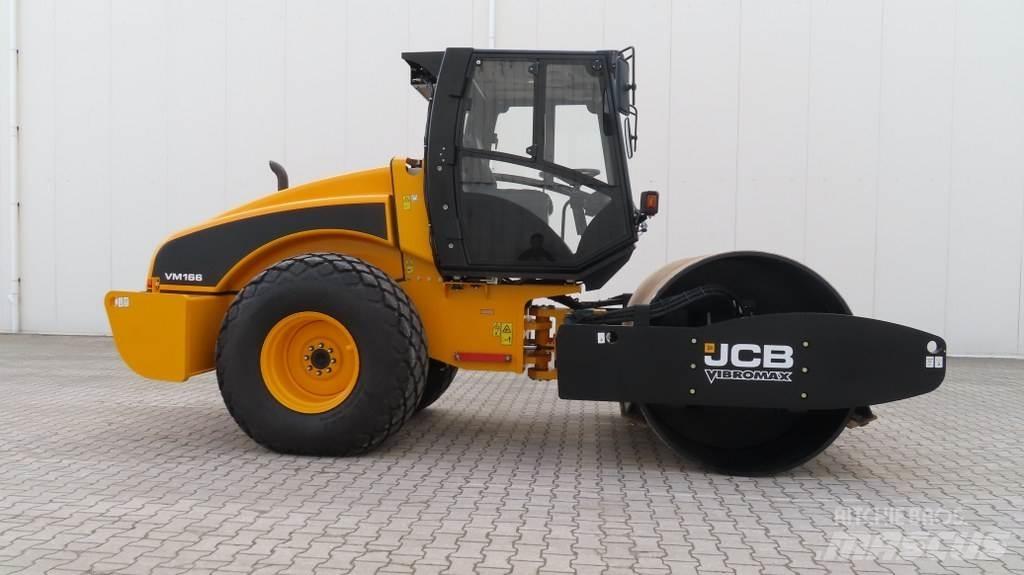 JCB VM200D Yksivalssijyrät
