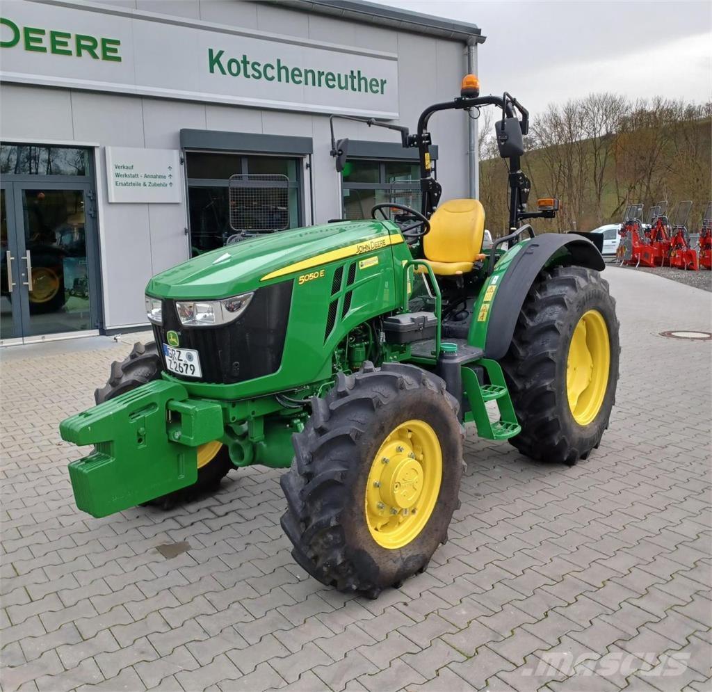 John Deere 5050E Traktorit