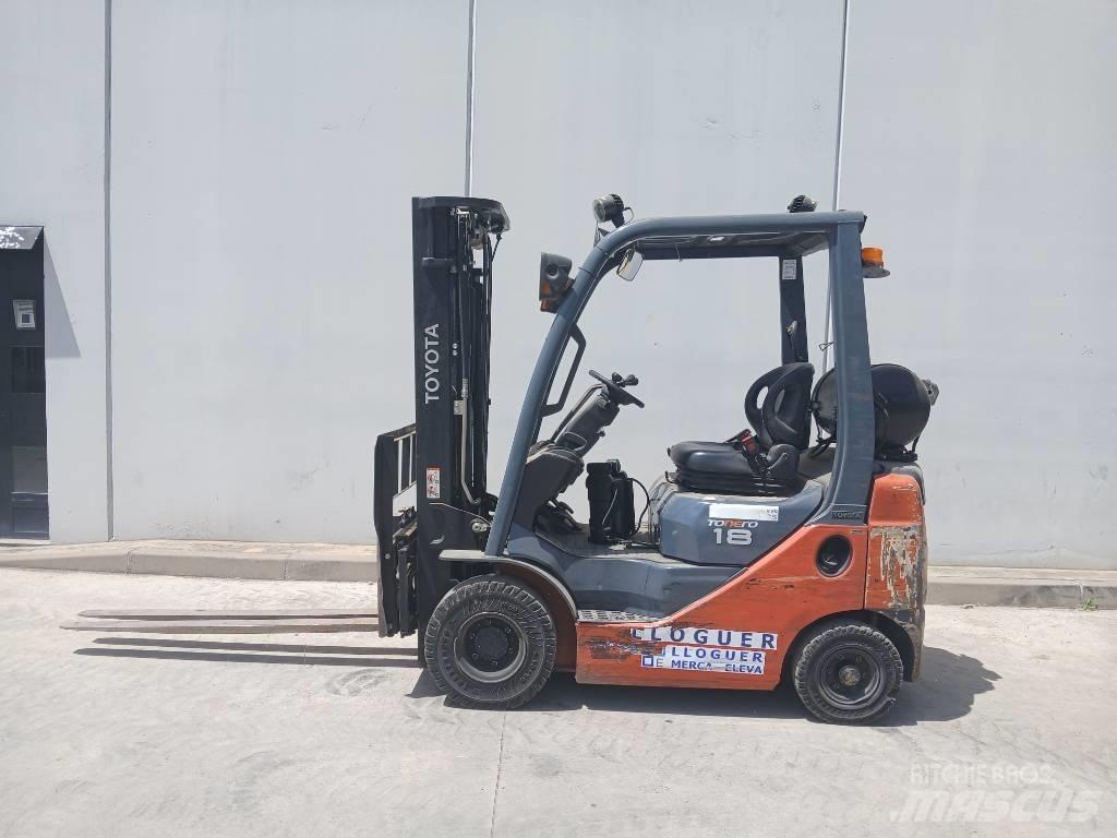 Toyota D02-8FG18 Nestekaasutrukit