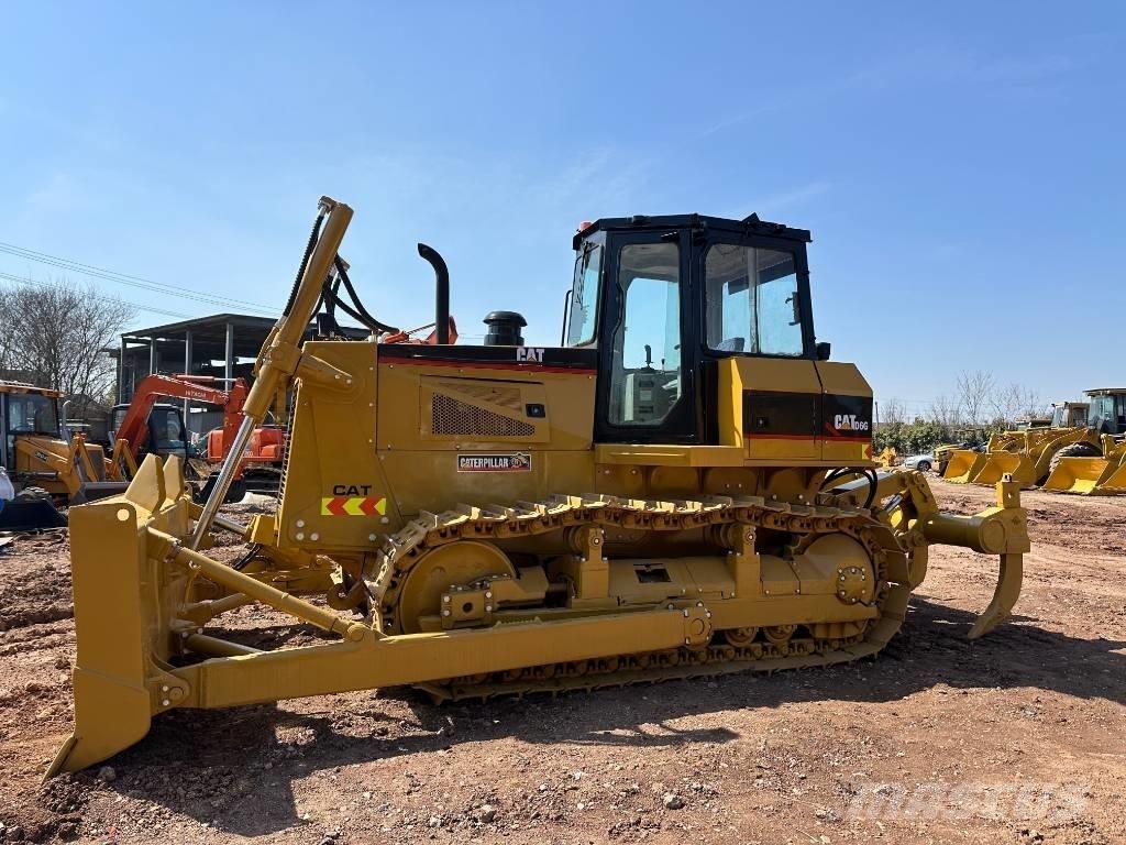 CAT D6G Telaketjupuskutraktorit