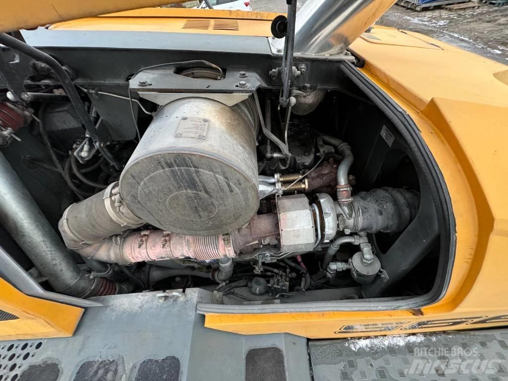 Liebherr L 566 Pyöräkuormaajat