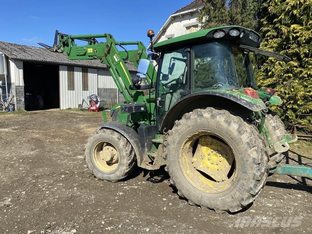 John Deere 5100 R Traktorit