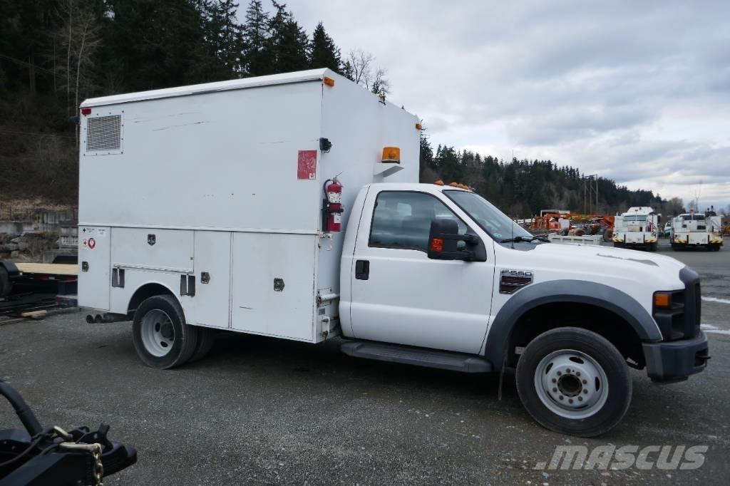 Ford F 550 Tienhoitoautot