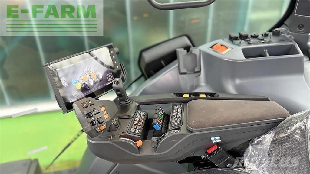 Valtra q 285 Traktorit