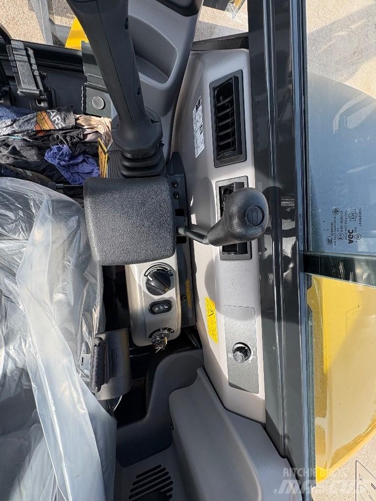 Komatsu PC 55 MR-5 Minikaivukoneet < 7t