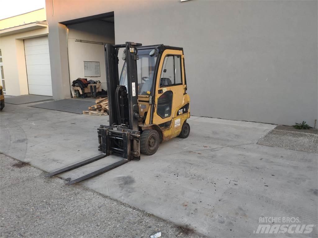 CAT GP15N Nestekaasutrukit