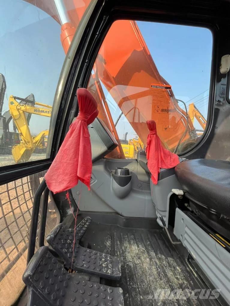 Hitachi ZX 160 Telakaivukoneet