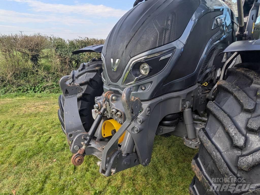 Valtra T 254 Traktorit