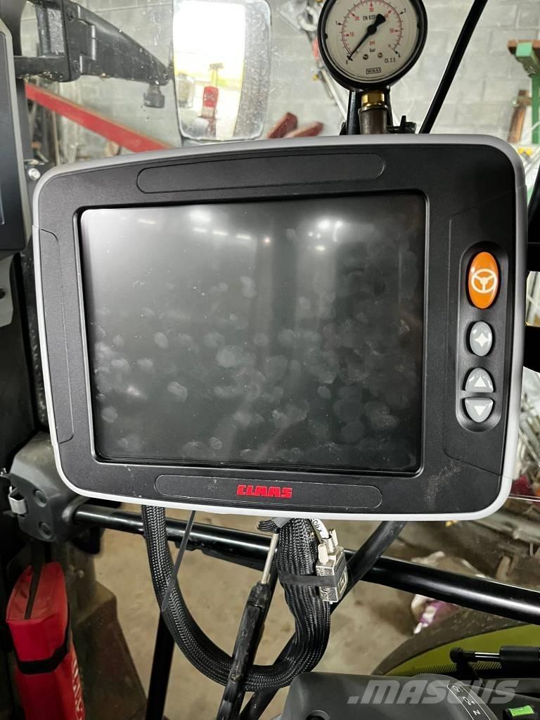 CLAAS Arion 470 Traktorit