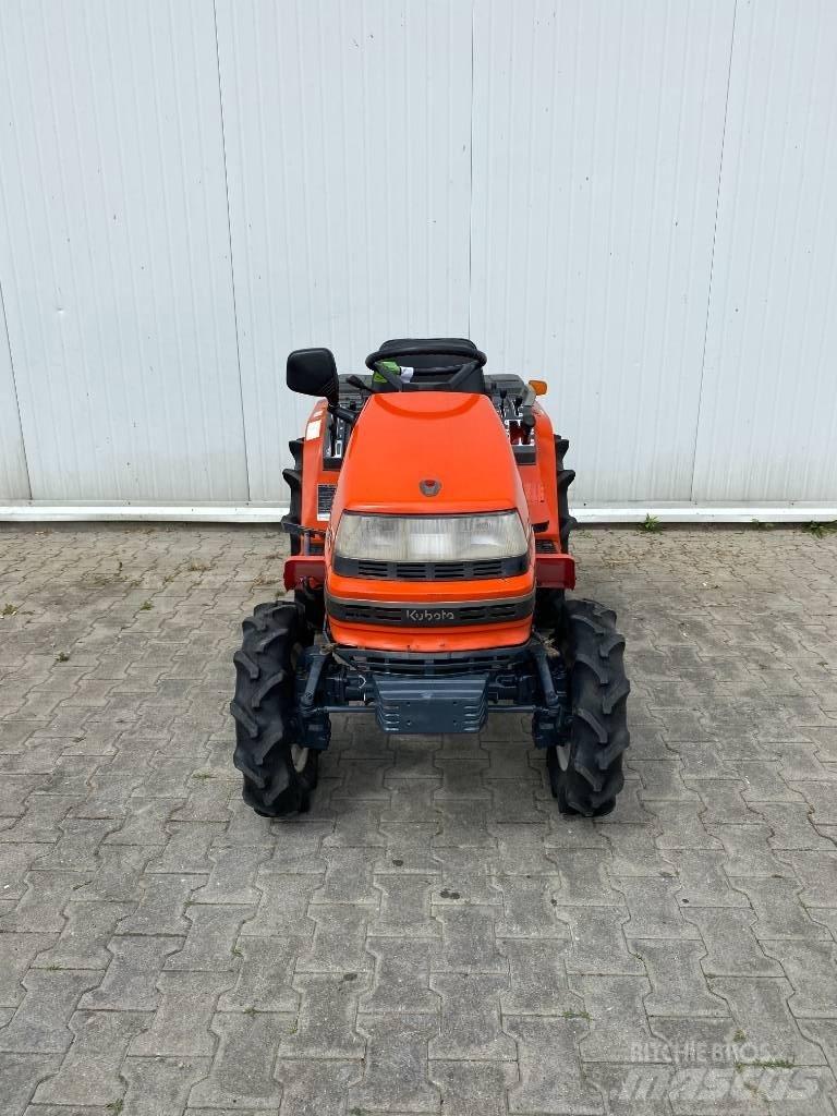 Kubota A14 Taajamatraktorit