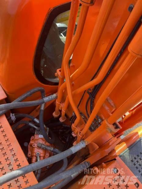 Doosan DX225LC-9C Telakaivukoneet