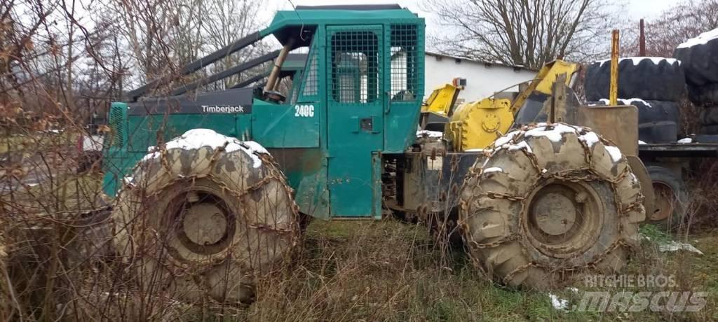 Timberjack 240 C Juontokoneet