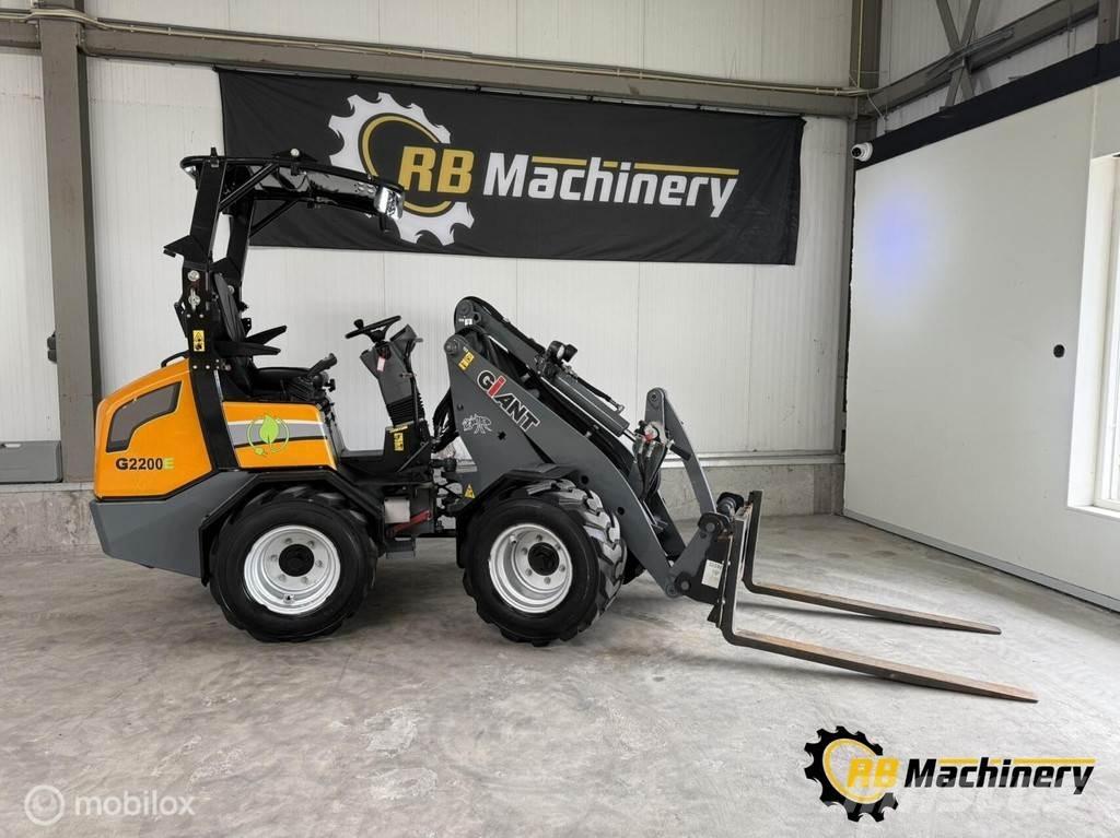 GiANT G2200E Pyöräkuormaajat