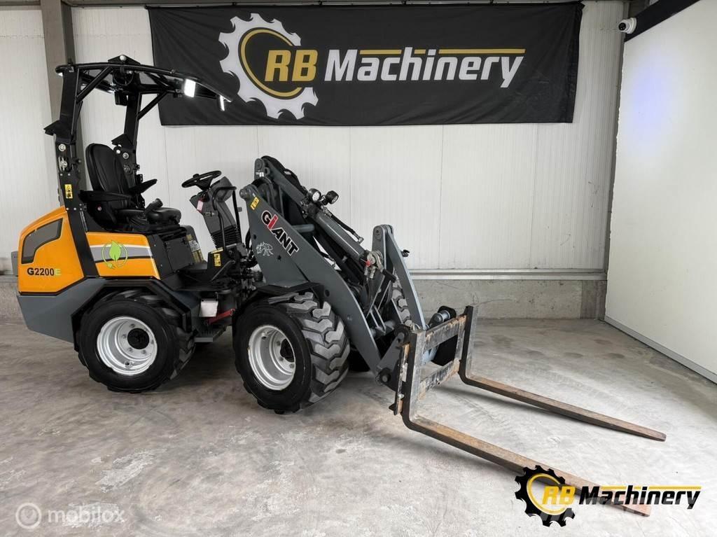 GiANT G2200E Pyöräkuormaajat