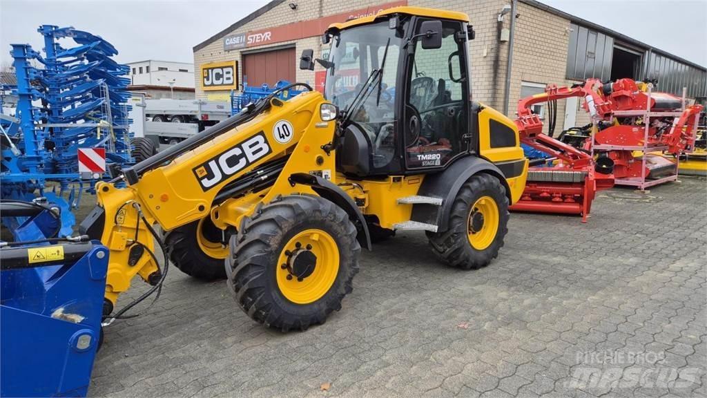 JCB TM 220 AGRI Teleskooppipuominostimet
