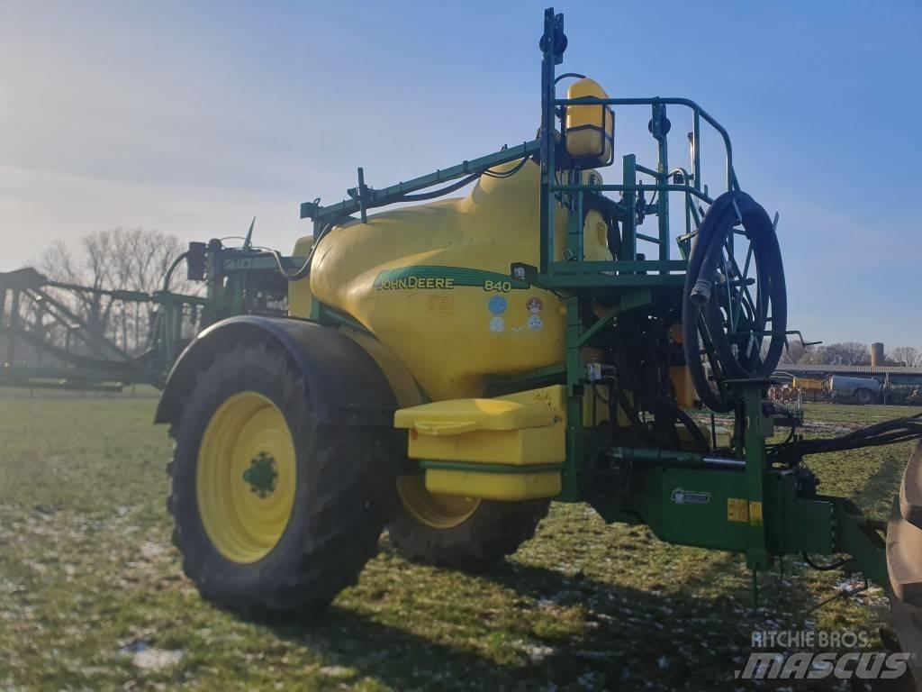 John Deere 840 Hinattavat ruiskut