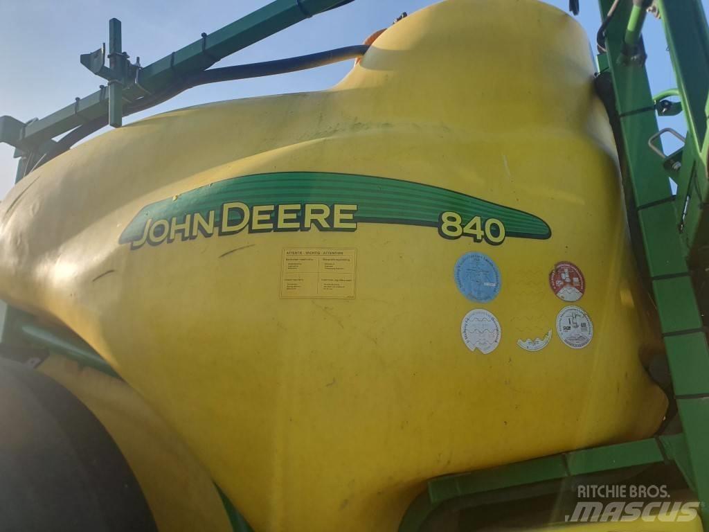 John Deere 840 Hinattavat ruiskut