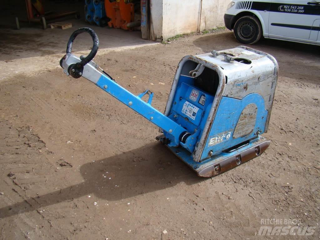 Weber CR 8 Tiivistyskoneet