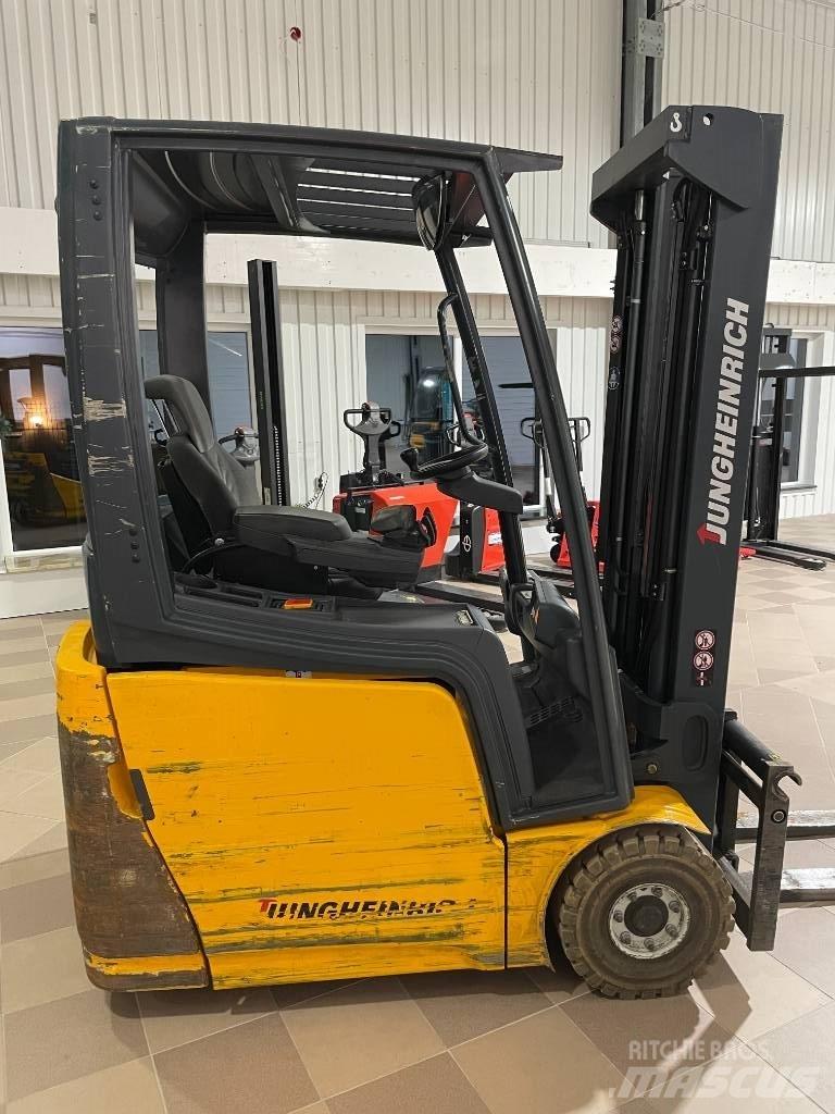 Jungheinrich EFG 213 Sähkötrukit