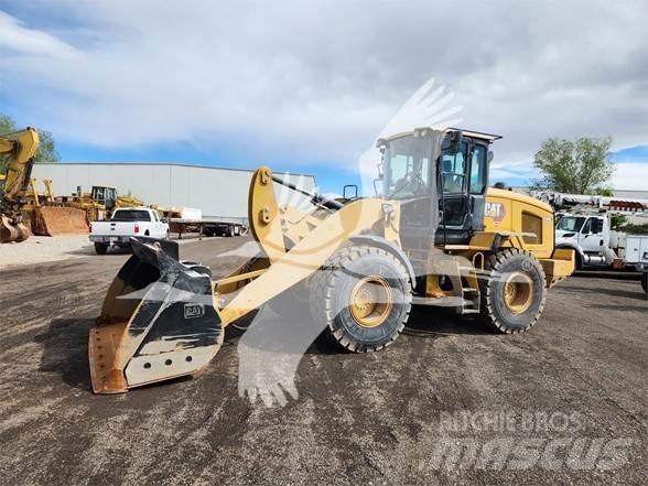 CAT 930M Pyöräkuormaajat