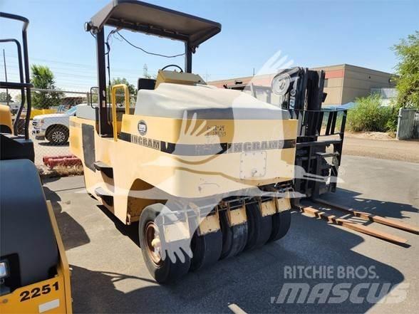 Ingram RP915 Kumipyöräjyrät