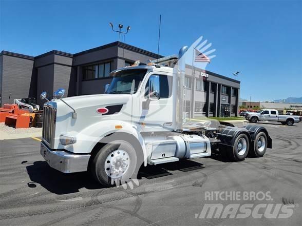 Peterbilt 567 Vetopöytäautot