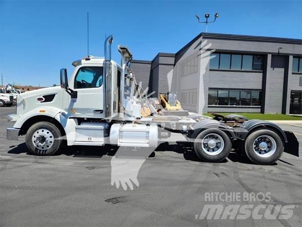Peterbilt 567 Vetopöytäautot