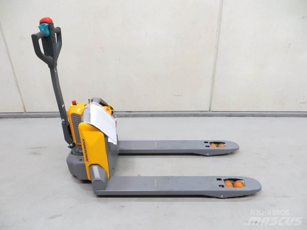 Jungheinrich AME15 Lavansiirtotrukit