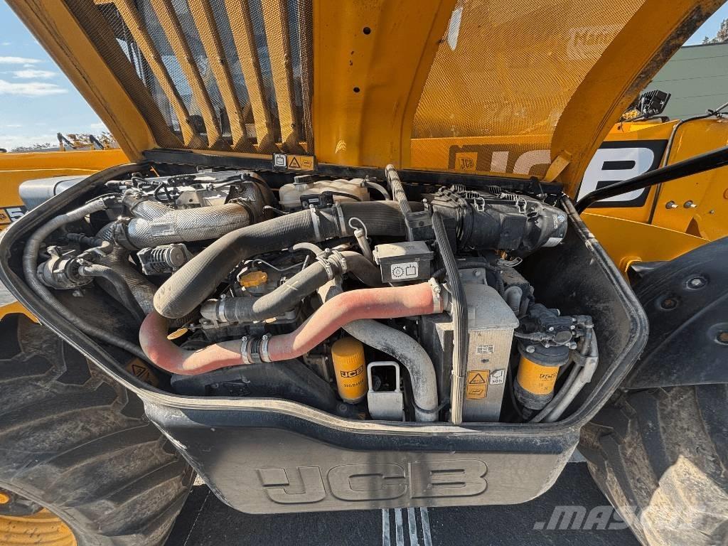 JCB 542-70 Maatalouskurottajat
