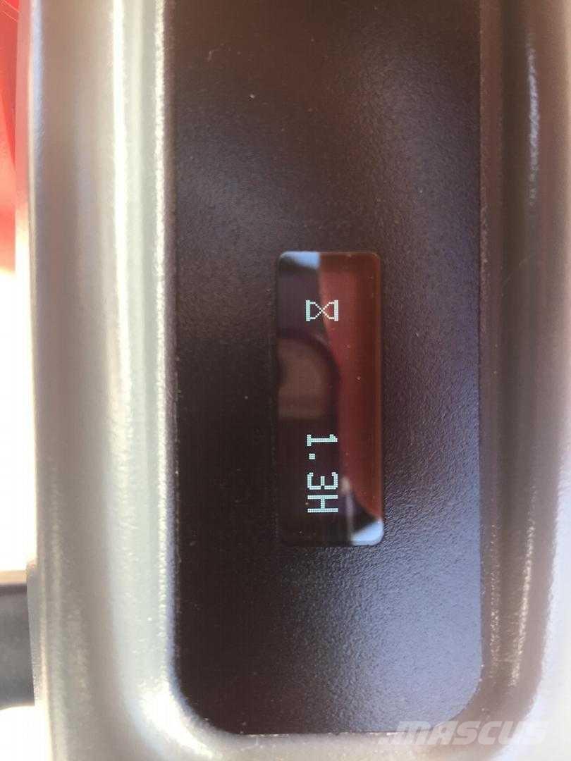 Linde MT12 Käyden ajettavat pinoamistrukit