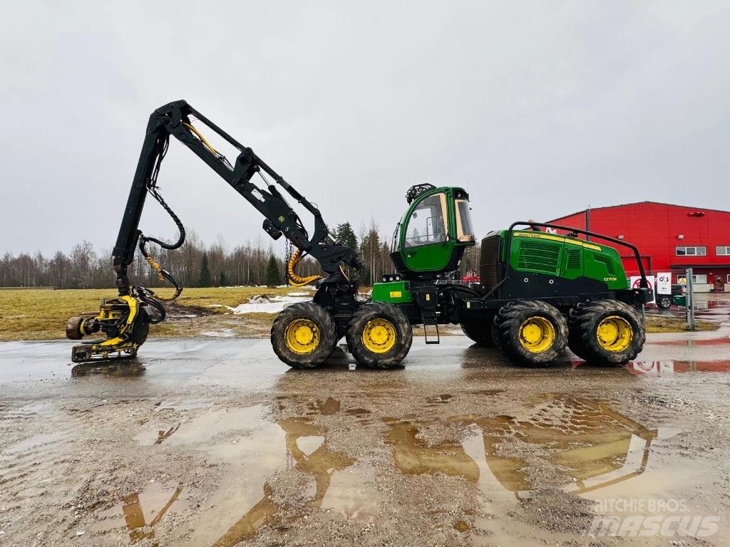 John Deere 1270E Harvesterit