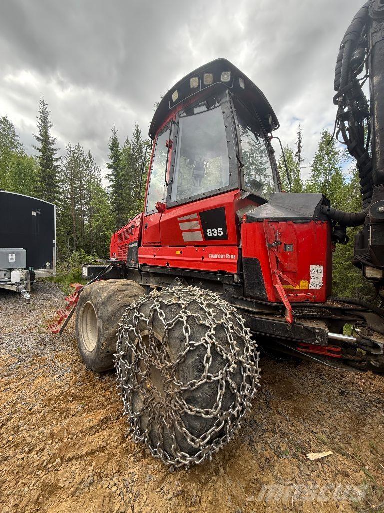 Komatsu 835 Kuormatraktorit