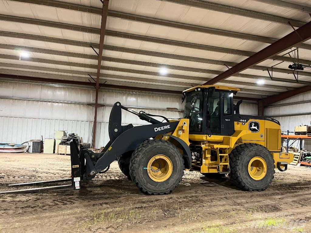 John Deere 644P Pyöräkuormaajat