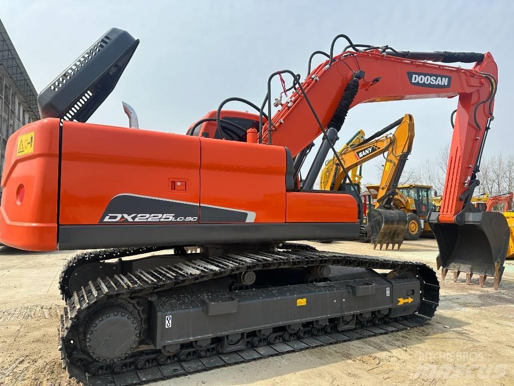 Doosan DX 225LC-9C Telakaivukoneet