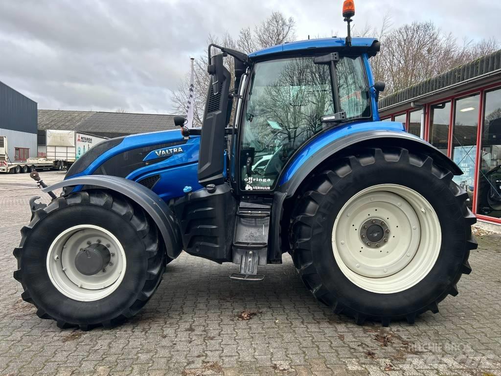 Valtra T 214 Versu Traktorit