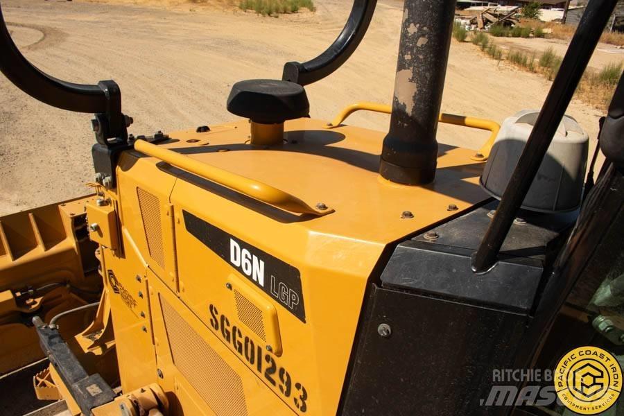 CAT D 6 N LGP Telaketjupuskutraktorit