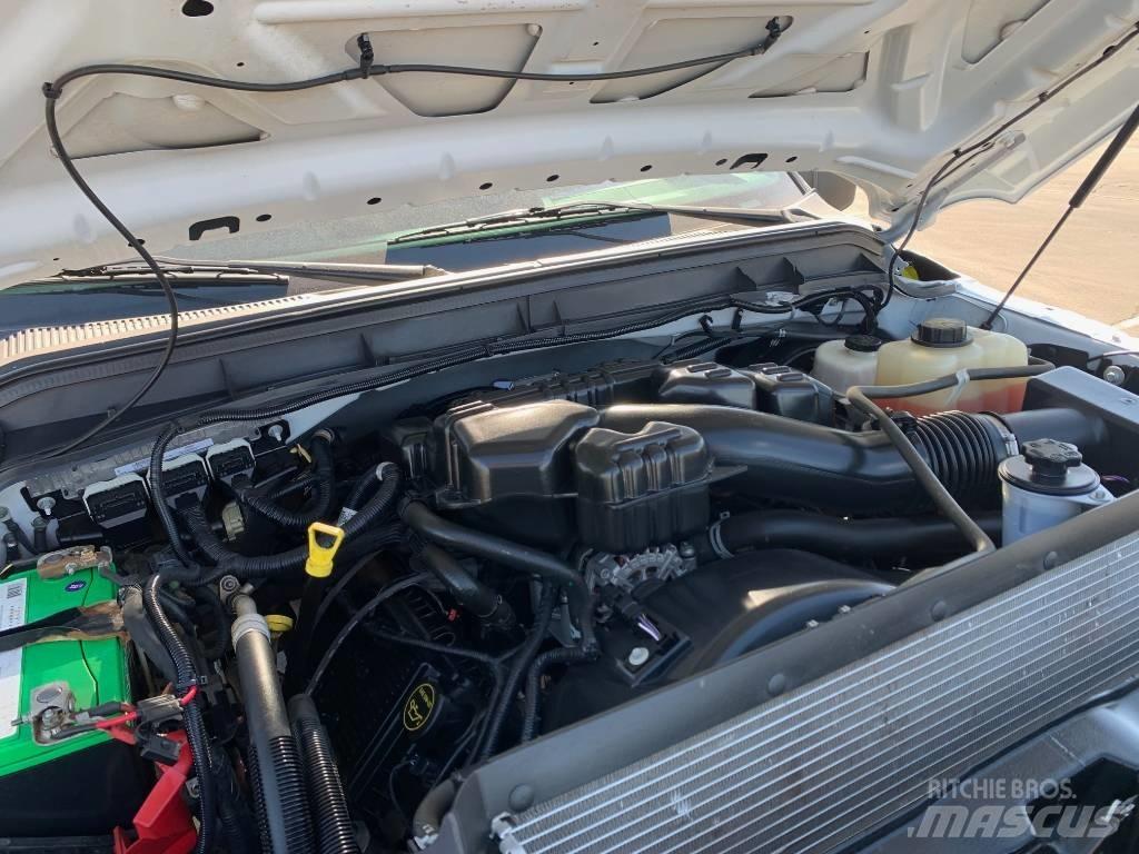 Ford F 350 HD Tienhoitoautot