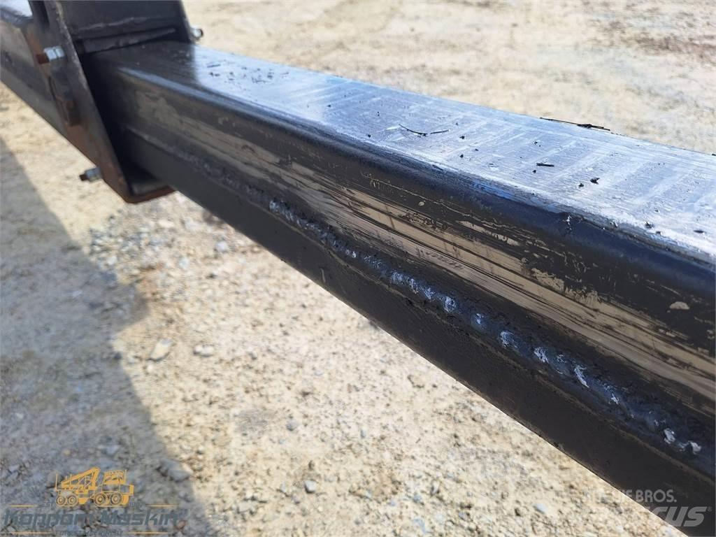 Loglift F71 Kuormatraktorinosturit