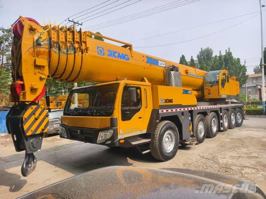 XCMG XCA 200 Mobiilinosturit