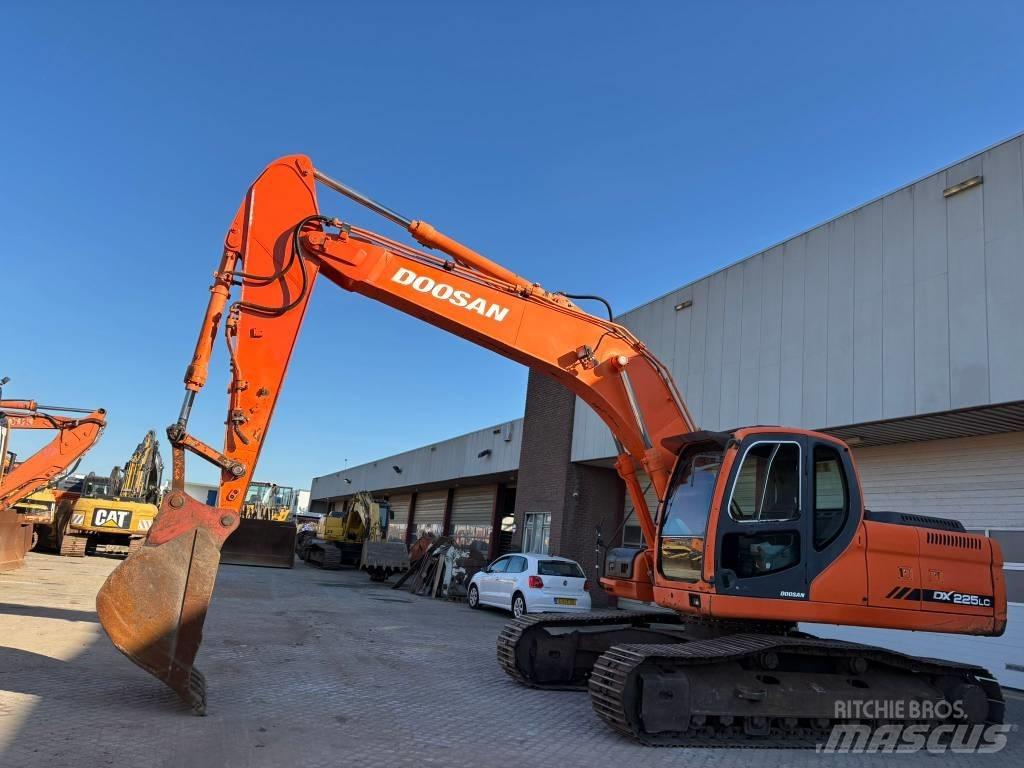 Doosan DX255LC Telakaivukoneet