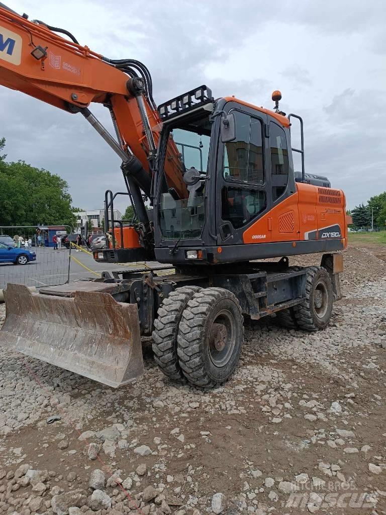 Doosan DX 190 W-5 Pyöräkaivukoneet