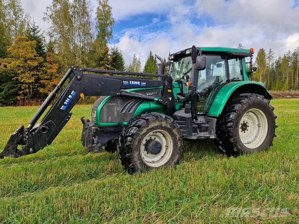 Valtra T 182 Versu Traktorit