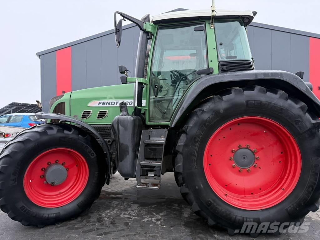 Fendt 820 Vario TMS Traktorit