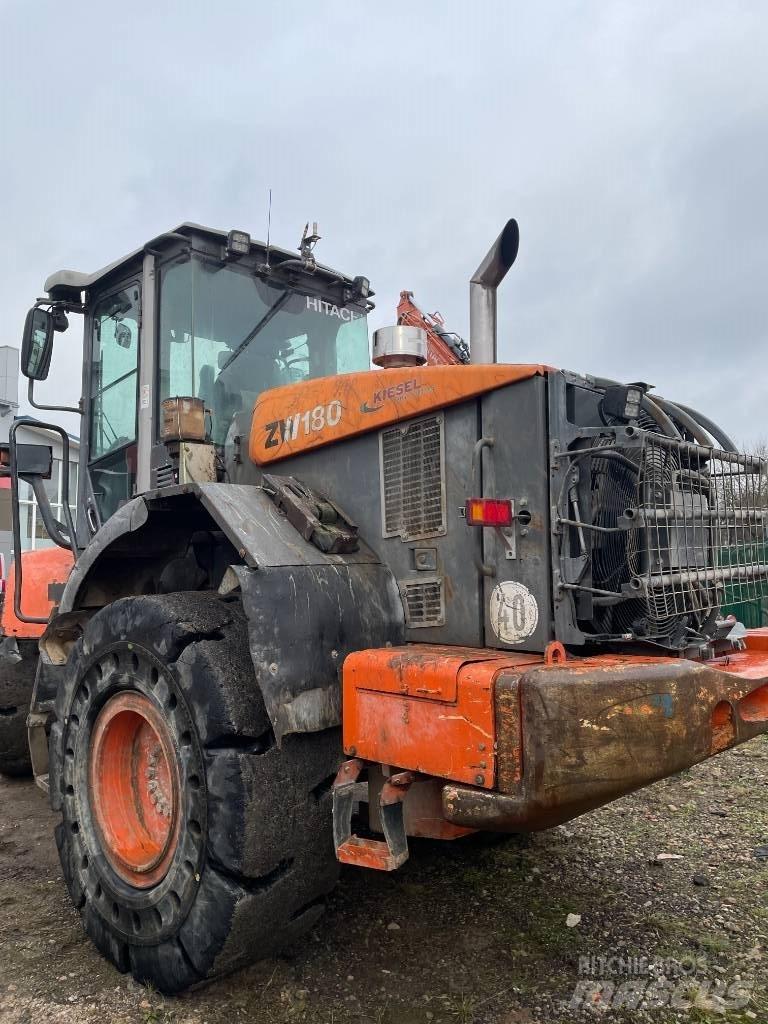 Hitachi ZW 180-5 Pyöräkuormaajat