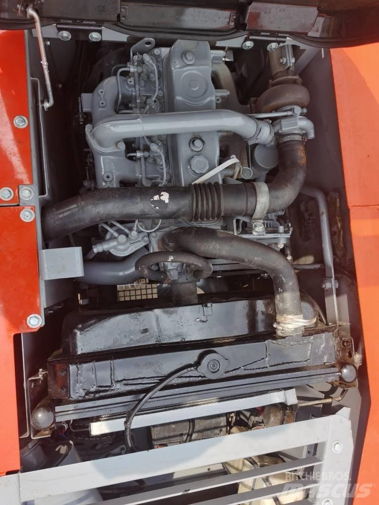 Hitachi EX 120-5 Telakaivukoneet