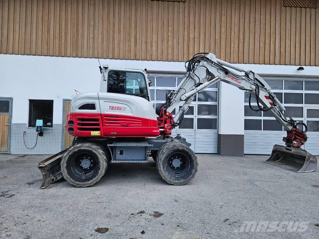 Takeuchi TB 295 W Pyöräkaivukoneet