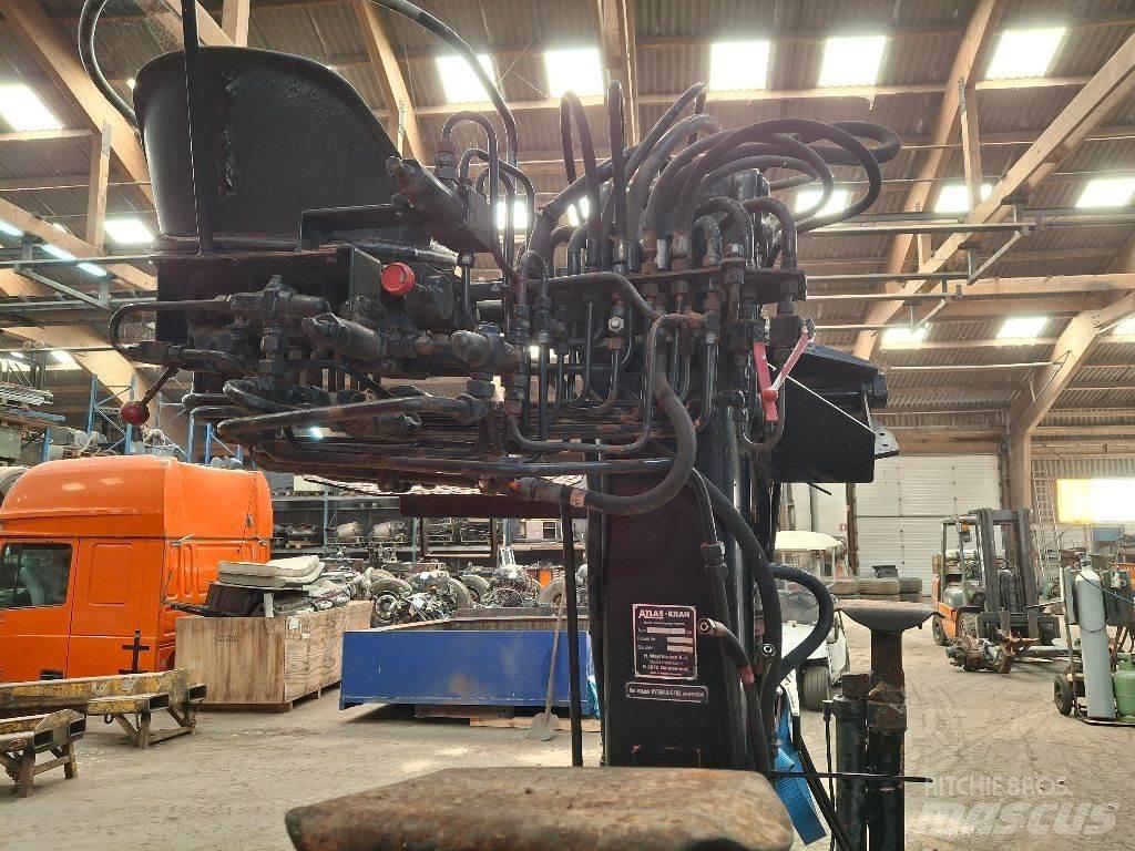 Atlas AK 4002 Kappaletavaranosturit