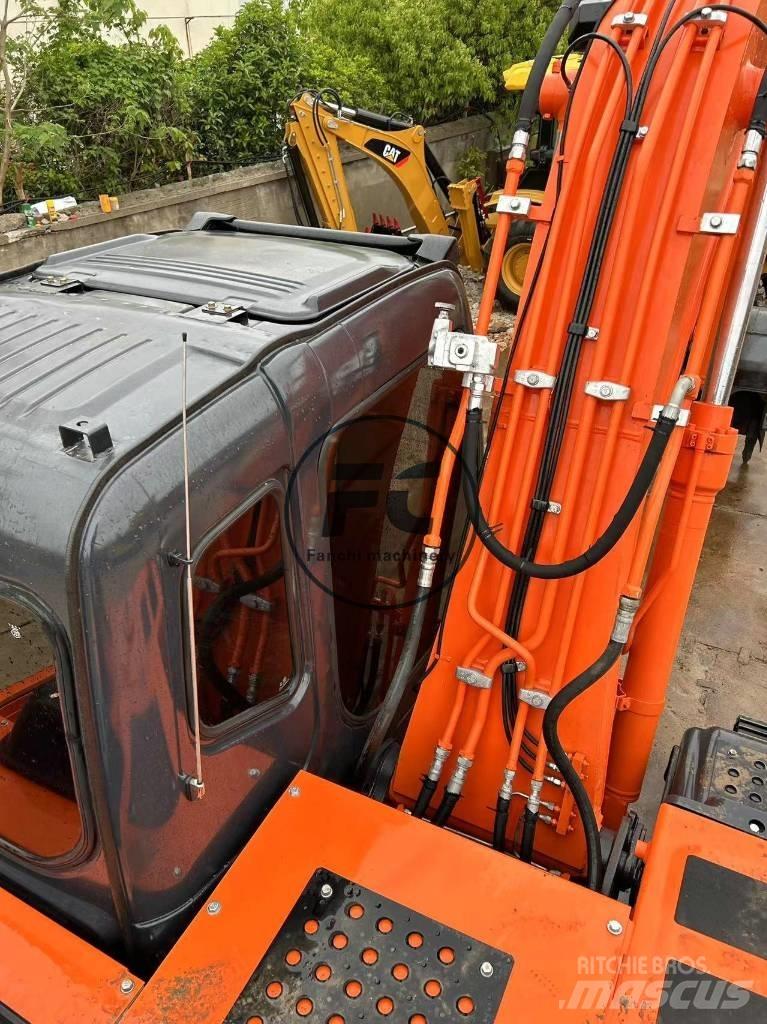Hitachi ZX 120 Telakaivukoneet